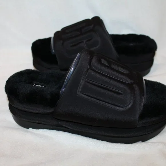 NIB UGG LOGO WOMEN'S GRAPHIC LOGO SLIDE SLIPPERS SANDALS BLACK - Picture 4 of 7